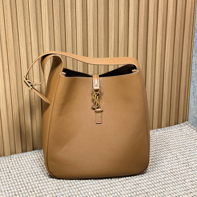 LE 5 À 7 LARGE SUPPLE BAG 31 IN TORTILLA BROWN CALFSKIN