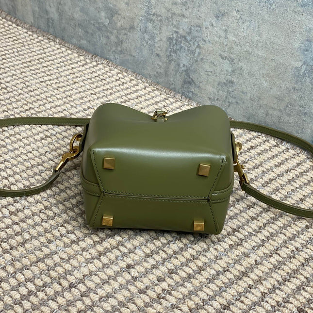 LE 37 MINI BUCKET BAG 15 IN AVOCADO GREEN CALFSKIN GOLD HARDWARE