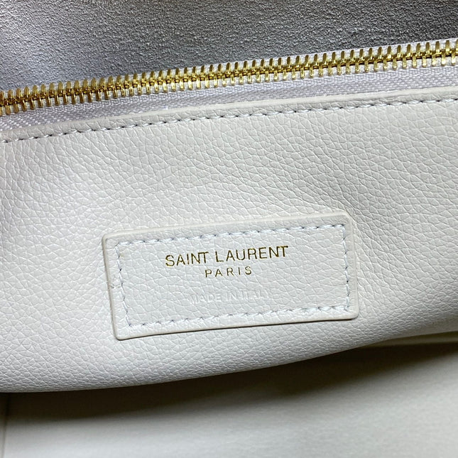 LE 5 À 7 LARGE SUPPLE BAG 31 IN WHITE CALFSKIN