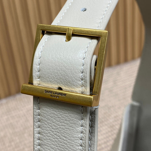 LE 5 À 7 LARGE SUPPLE BAG 31 IN WHITE CALFSKIN