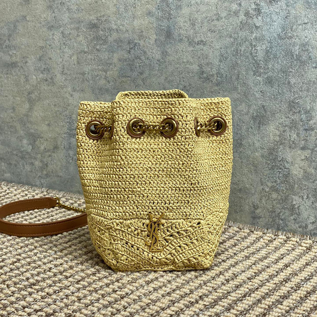 DRAWSTRING BUCKET BAG 19 IN BEIGE WOVEN RAFFIA AND CALFSKIN