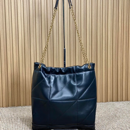 DRAWSTRING CHAIN STRAP SHOULDER BAG 39 IN NAVY BLUE QUILTED CALFSKIN