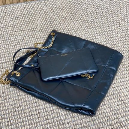 DRAWSTRING CHAIN STRAP SHOULDER BAG 39 IN NAVY BLUE QUILTED CALFSKIN