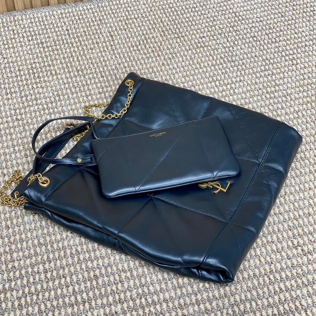 DRAWSTRING CHAIN STRAP SHOULDER BAG 39 IN NAVY BLUE QUILTED CALFSKIN