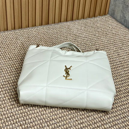 DRAWSTRING CHAIN STRAP SHOULDER BAG 39 IN WHITE QUILTED CALFSKIN