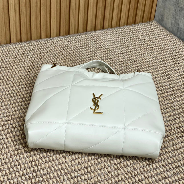 DRAWSTRING CHAIN STRAP SHOULDER BAG 39 IN WHITE QUILTED CALFSKIN