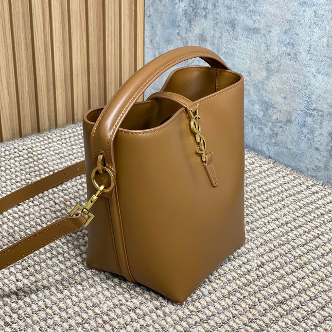 LE 37 SMALL BUCKET BAG 20 IN TORTILLA BROWN CALFSKIN GOLD HARDWARE