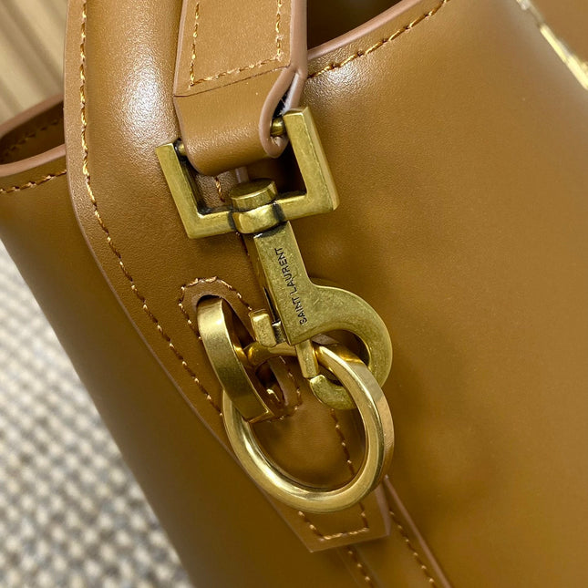 LE 37 SMALL BUCKET BAG 20 IN TORTILLA BROWN CALFSKIN GOLD HARDWARE