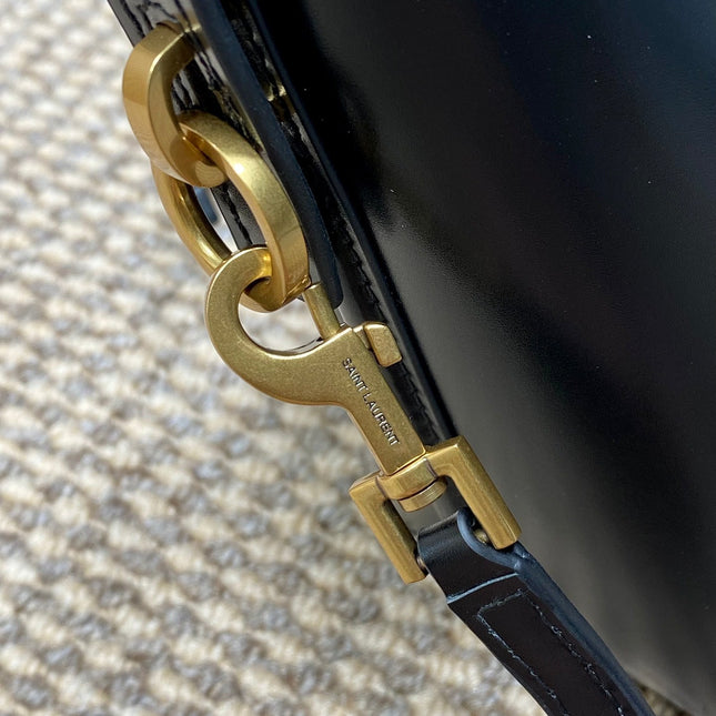 LE 37 MINI BUCKET BAG 15 IN BLACK CALFSKIN GOLD HARDWARE