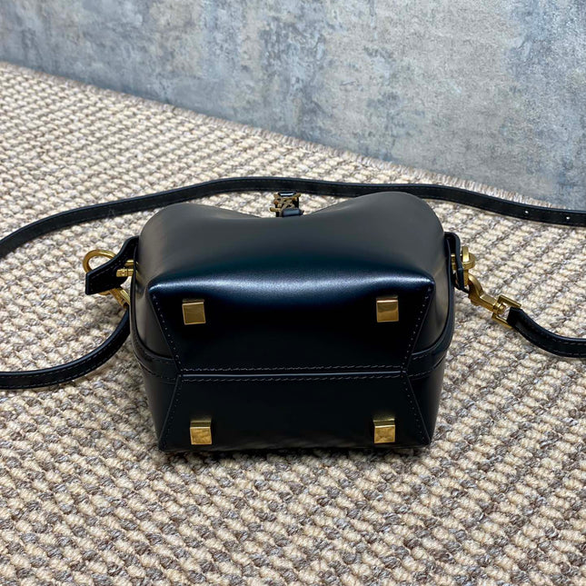 LE 37 MINI BUCKET BAG 15 IN BLACK CALFSKIN GOLD HARDWARE