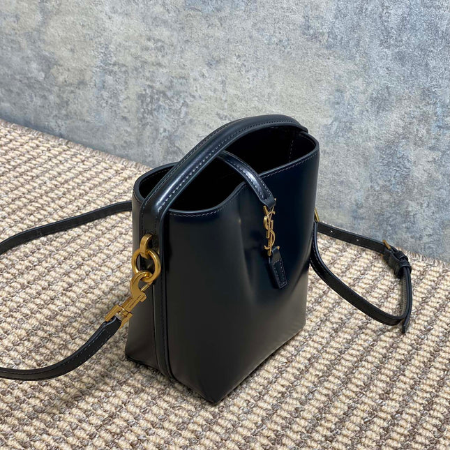 LE 37 MINI BUCKET BAG 15 IN BLACK CALFSKIN GOLD HARDWARE