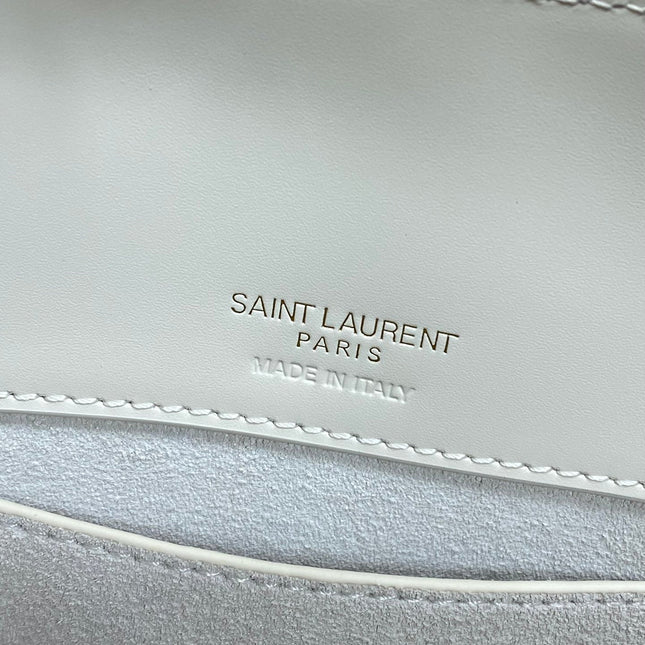 LE 37 SMALL BUCKET BAG 20 IN WHITE CALFSKIN GOLD HARDWARE