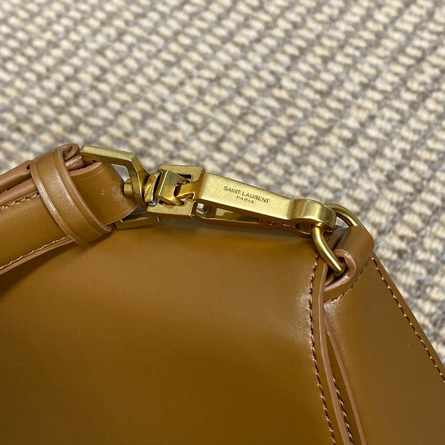 VOLTAIRE TOP HANDLE IN BOX 21 IN TAWNY BROWN CALFSKIN GOLD HARDWARE