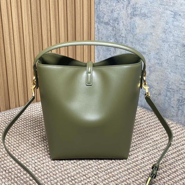 LE 37 MEDIUM BUCKET BAG 25 IN AVOCADO GREEN CALFSKIN GOLD HARDWARE