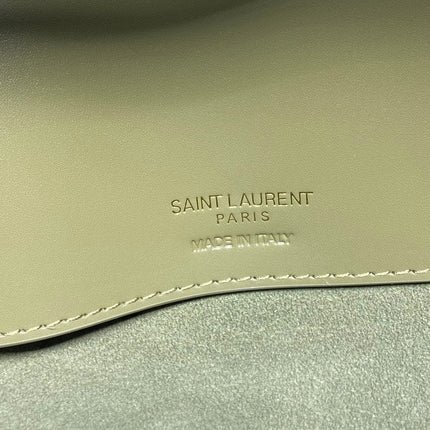 LE 37 MEDIUM BUCKET BAG 25 IN AVOCADO GREEN CALFSKIN GOLD HARDWARE