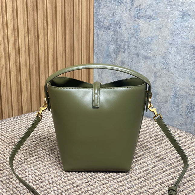 LE 37 SMALL BUCKET BAG 20 IN AVOCADO GREEN CALFSKIN GOLD HARDWARE