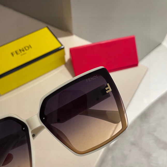 FIRST CRYSTAL SQUARE FRAME SUNGLASSES 2209 IN ACETATE