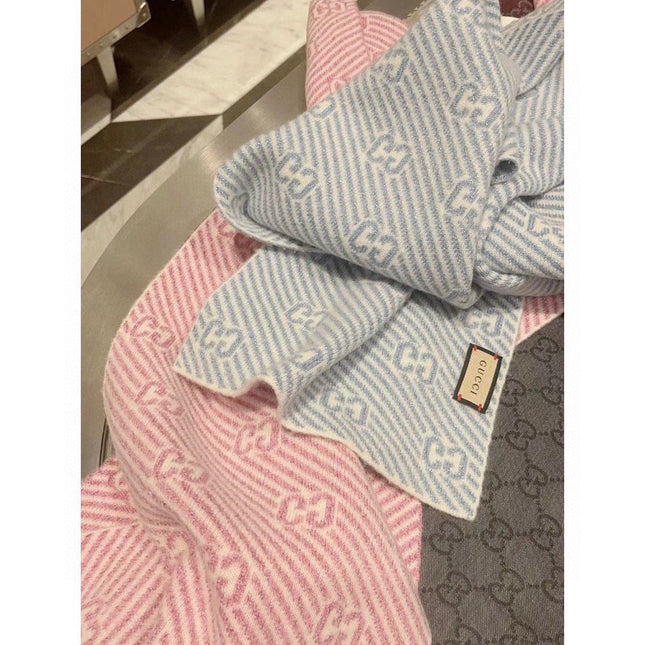 SCARF 180 CM IN LIGHT PINK WOOL 405524