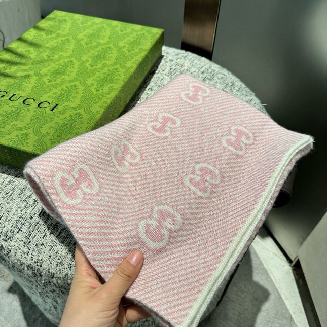 SCARF 180 CM IN LIGHT PINK WOOL 405524