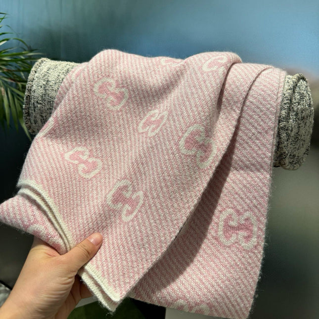 SCARF 180 CM IN LIGHT PINK WOOL 405524