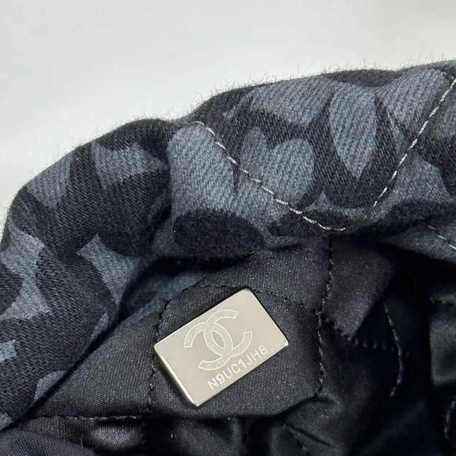 DRAWSTRING FLORAL PRINT SHOULDER BAG 20 IN BLACK MIX GREY DENIM