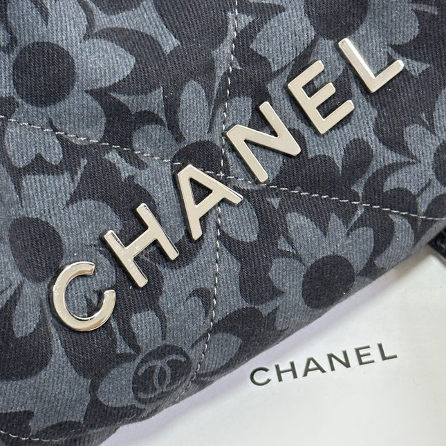 DRAWSTRING FLORAL PRINT SHOULDER BAG 20 IN BLACK MIX GREY DENIM