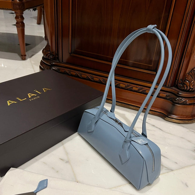 LE TECKEL MEDIUM BAG 33 IN AIR FORCE GOATSKIN