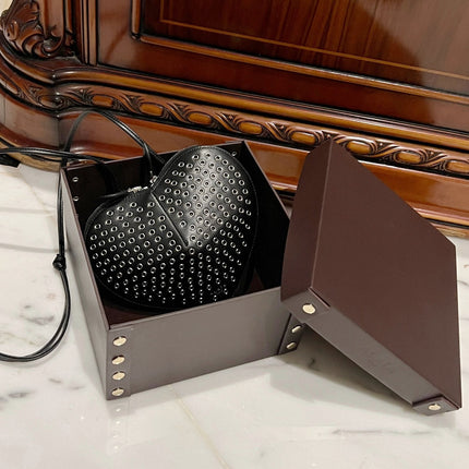 LE COEUR BAG 21 IN BLACK STUDDED CALFSKIN