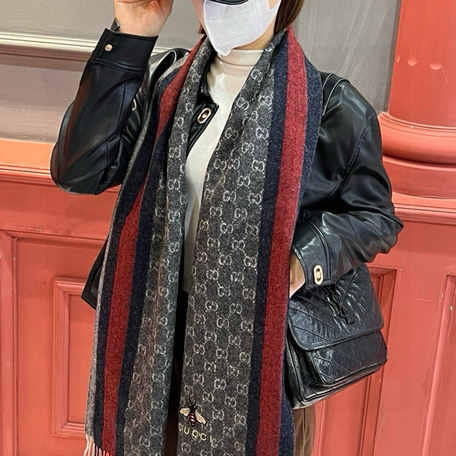 SCARF 180 CM IN BLACK CASHMERE WITH BEE PATTERN 396473