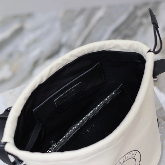RIVE GAUCHE BUCKET BAG 23 IN WHITE CALFSKIN