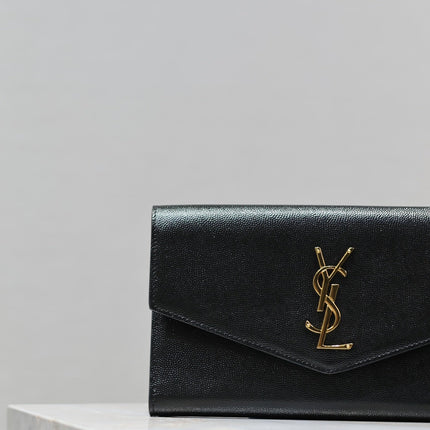 UPTOWN WALLET 21 IN BLACK CALFSKIN GOLD LOGO