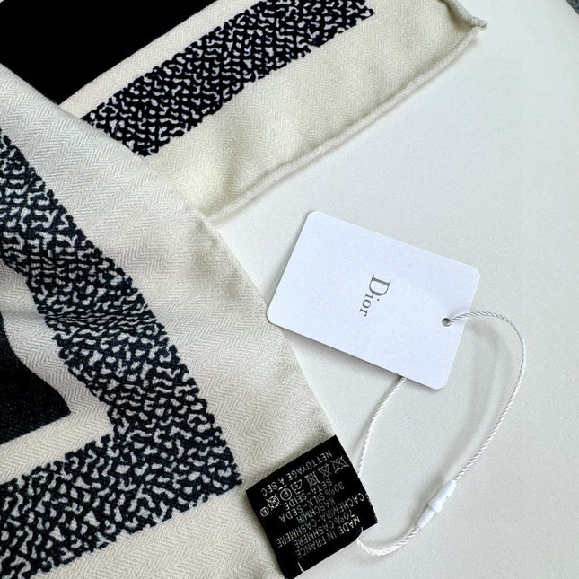 MONOGRAM SQUARE SCARF 140 CM IN BLACK MIX WHITE  CASHMERE AND SILK 413742