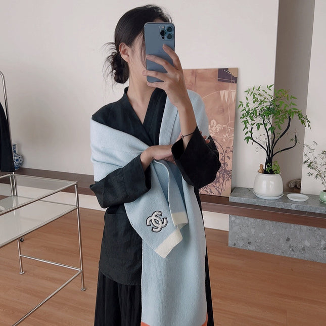 SCARF IN LIGHT BLUE CASHMERE 402422