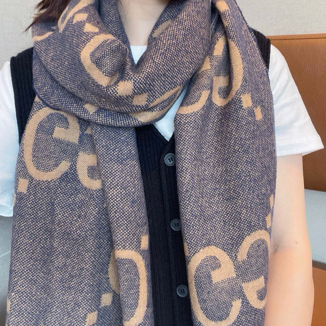 GG JACQUARD PATTERN KNIT SCARF 195 CM WITH TASSELS PIGEON BLUE 403745