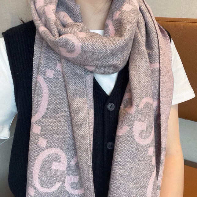 GG JACQUARD PATTERN KNIT SCARF 195 CM WITH TASSELS HARBOR GRAY MIX LIGHT PINK 403748