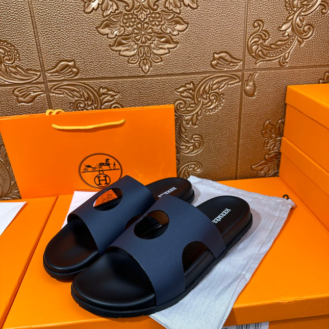 HM CIRCLE CUT SANDAL PRUSSIAN BLUE CALFSKIN