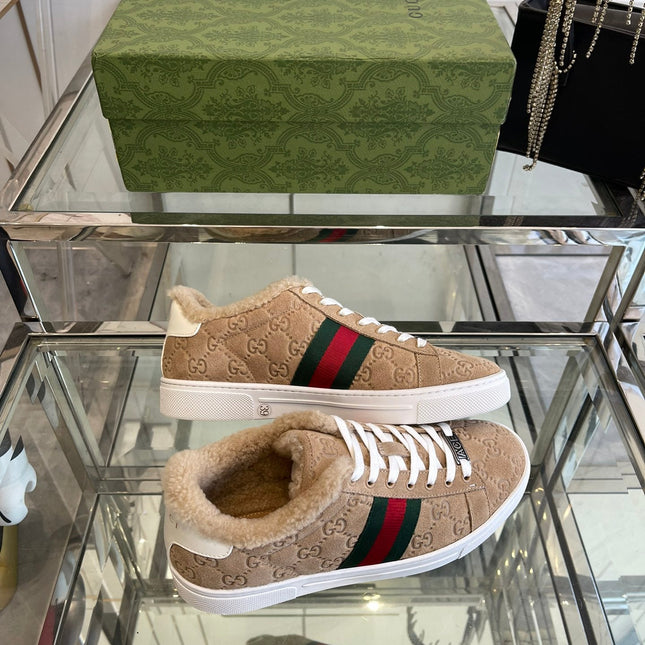 GG ACE SNEAKER IN CAMEL BROWN SHEEPSKIN WITH FLEECE LINING