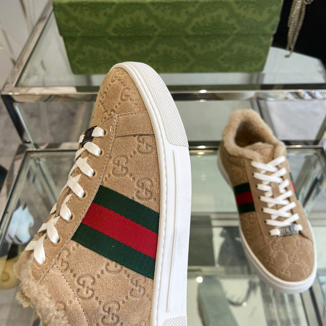 GG ACE SNEAKER IN CAMEL BROWN SHEEPSKIN WITH FLEECE LINING