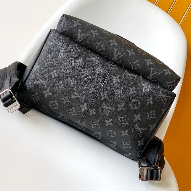 DISCOVERY BACKPACK 38 IN BLACK MONOGRAM ECLIPSE CANVAS AND TAURILLON