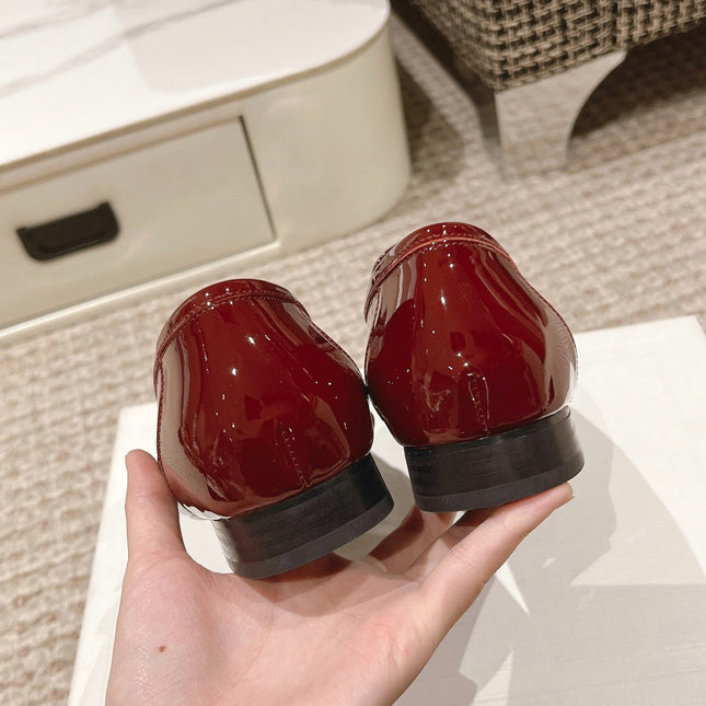 TRIOMPHE LOAFER IN CRIMSON RED PATENT CALFSKIN
