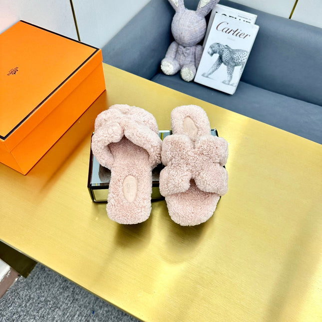 0RAN SHEARLING SANDALS LIGHT PINK