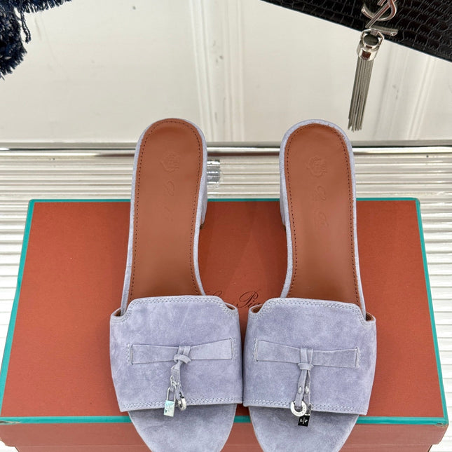 HIGH HEELS IN GREY SUEDUE AND LAMBSKIN