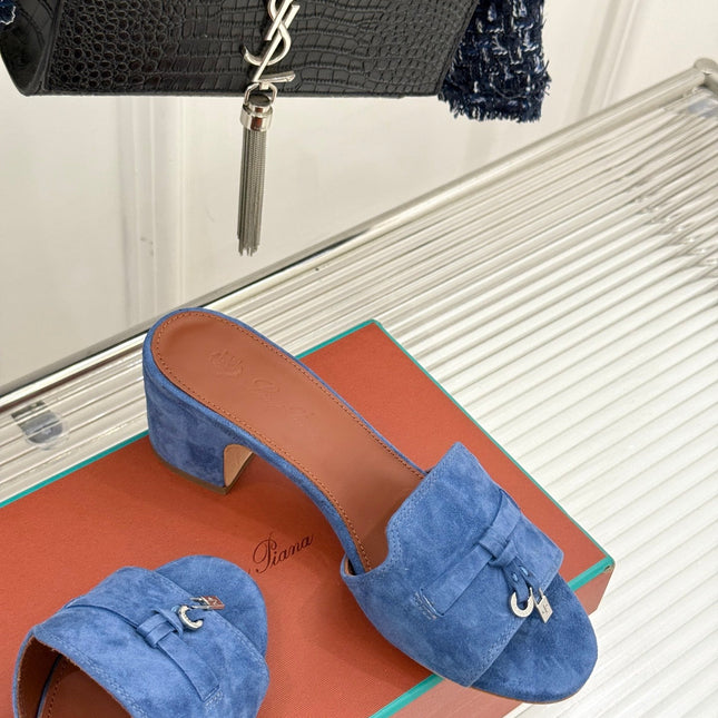 HIGH HEELS IN BLUE SUEDUE AND LAMBSKIN