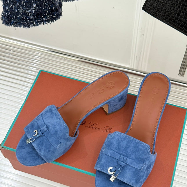 HIGH HEELS IN BLUE SUEDUE AND LAMBSKIN