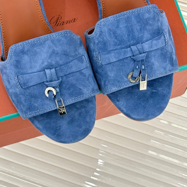 HIGH HEELS IN BLUE SUEDUE AND LAMBSKIN