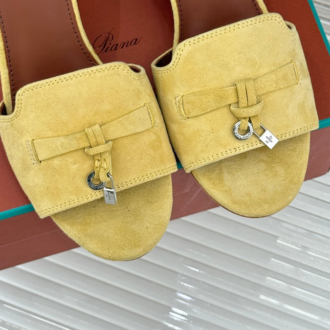 HIGH HEELS IN YELLOW SUEDUE AND LAMBSKIN