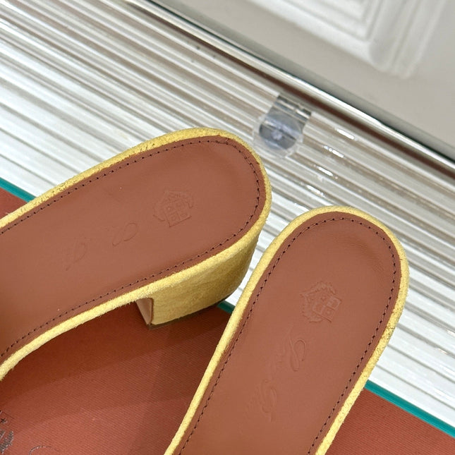 HIGH HEELS IN YELLOW SUEDUE AND LAMBSKIN