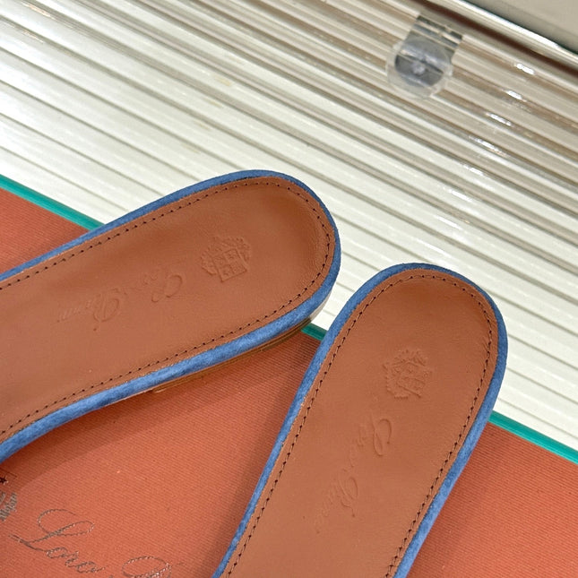 FLAT SANDALS IN BLUE SUEDUE AND LAMBSKIN