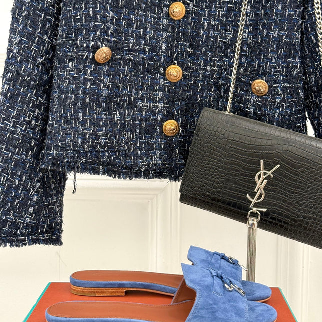 FLAT SANDALS IN BLUE SUEDUE AND LAMBSKIN