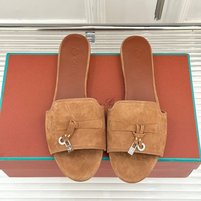 FLAT SANDALS IN BROWN SUEDUE AND LAMBSKIN